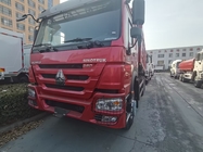 SINOTRUK HOWO 380HP LHD Tipper Dump Truck 6X4 Merah
