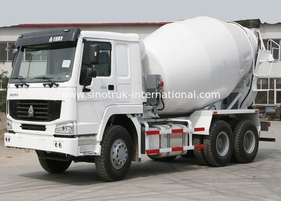 Truk Mixer Beton Besar Dengan Kekuatan Tinggi Pakai - Tangki Plat Baja Tahan