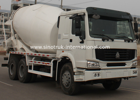 SINOTRUK HOWO Truk Pengaduk Beton 12CBM