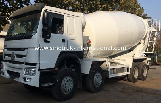 SINOTRUK HOWO Truk Pengaduk Beton 16CBM 371HP 8X4 LHD ZZ1317N3667A