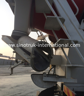 SINOTRUK HOWO Truk Pengaduk Beton 16CBM 371HP 8X4 LHD ZZ1317N3667A