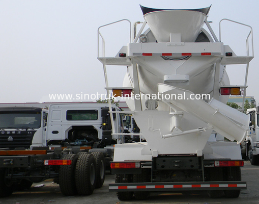 Situs Konstruksi Beton Mixer Truk Trailer Mounted Concrete Mixer