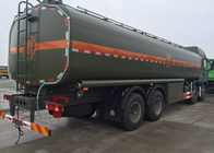 Stable Fuel Tanker Truck SINOTRUK HOWO 30 - 40 Tons For Oil Transportation 8X4 RHD