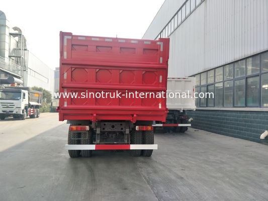 Red HOWO SINOTRUK Dump Truck 10 - 25 Meter Kubik Beban 25 - 40t ZZ3257N3847A