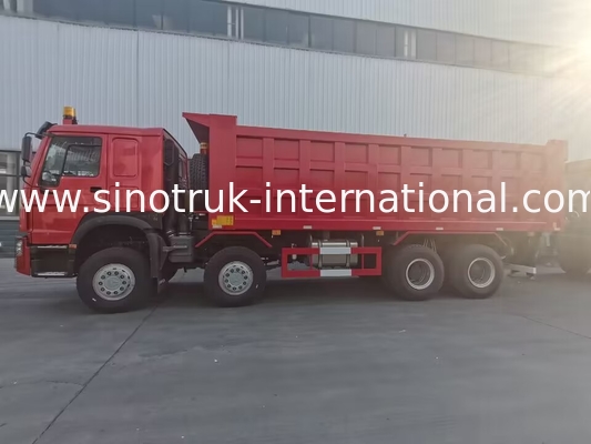 Red SINOTRUK HOWO 8X4 Dump Truck 400hp 12 Roda