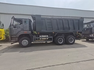 Hitam SINOTRUK HOWO Tipper Dump Truck LHD 6X4 371HP Kabin Howo E7 Baru