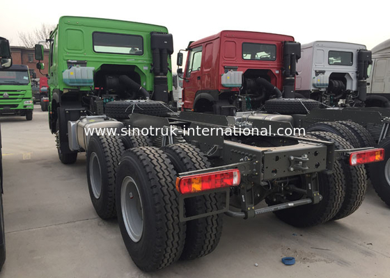 Capacity 25 - 40 Tons Cargo Truck Chassis SINOTRUK HOWO ZZ1257N4641W TR691 Tyre