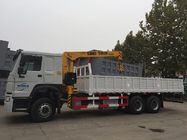 HOWO Truck Mounted Mobile Crane 5 Tons 4X2 LHD ZZ1127G4215C1