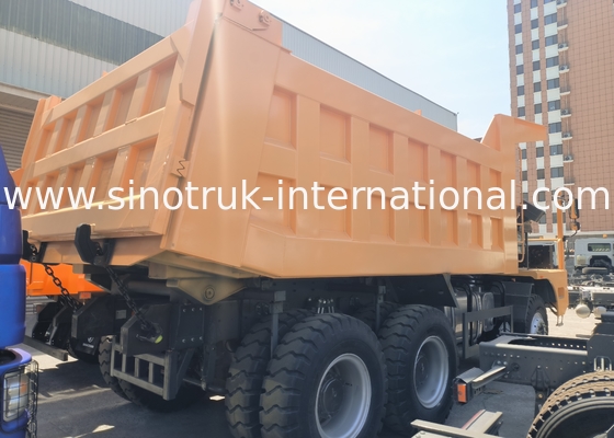Sinotruk Howo Mining Tipper Dump Truck 90Ton 6 × 4 Kargo Kargo Baja Kekuatan Tinggi