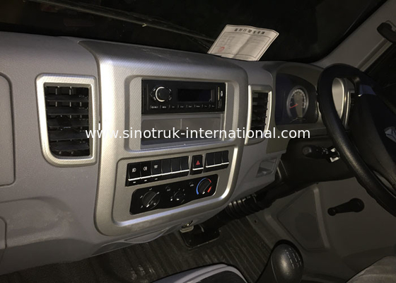 SINOTRUK HOWO 5 Tons Light Truck LHD for Logistics ZZ1047C2813C145