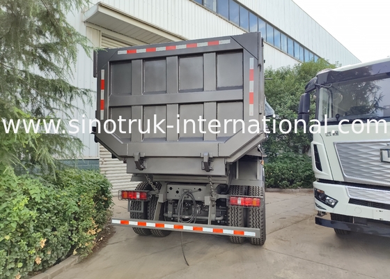 SINOTRUK HOWO LHD 6×4 10 roda truk dump tipe U untuk 40 Ton Mining