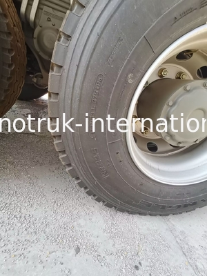 Sinotruk HOHAN Baru HOWO 8X4 Dump Truck 380hp 12 Roda Putih H77L ZZ3317V386JB1R Tipe U