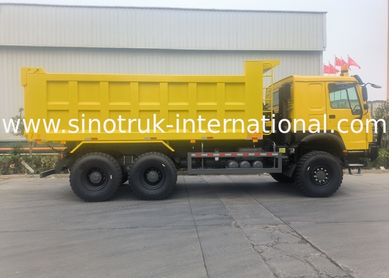 Sinotruk Howo Tipper Dump Truck 6 × 6 All Wheel Drive Dengan 14.00R20 Ban Tunggal 380Hp