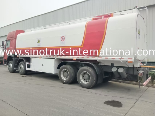 SINOTRUK HOWO Red Oil Tank Truck 400HP 8×4 12 Roda Kapasitas Tinggi