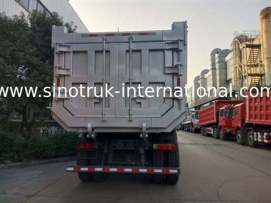 Truk Tipper SINOTRUK HOWO 400HP 12 Roda LHD 40Tons 30CBM ZZ3317V3567B1