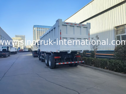 Kapasitas besar 27 Meter Kubik 4 Axle Dump Truck 400 Kekuatan Kuda Untuk Operasi Efisien