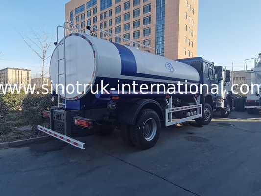 HOWO SINOTRUK Tangki air truk 300HP Tangki transportasi
