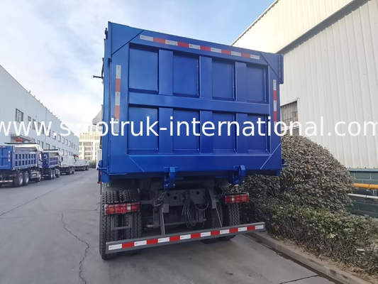 SINOTRUK HOHAN NEW HOWO 30 - 40 Ton RHD 10 Roda Tarpaulin Untuk Konstruksi Biru Efisiensi Tinggi Angkat dan Turunkan