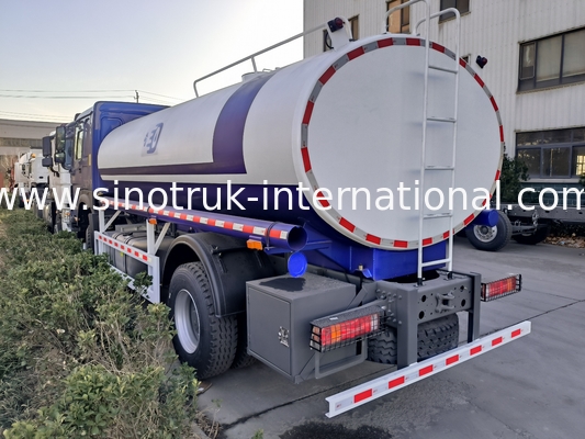 SINOTRUK HOWO truk tangki air 4x2 RHD 300HP 10CBM untuk transportasi air yang tahan lama