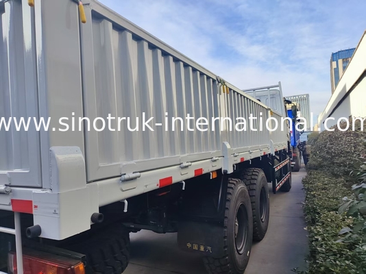 Bebaskan kekuatan dan fleksibilitas semua Menaklukkan Putih HOWO 6x6 400HP Off - Road Cargo Truck