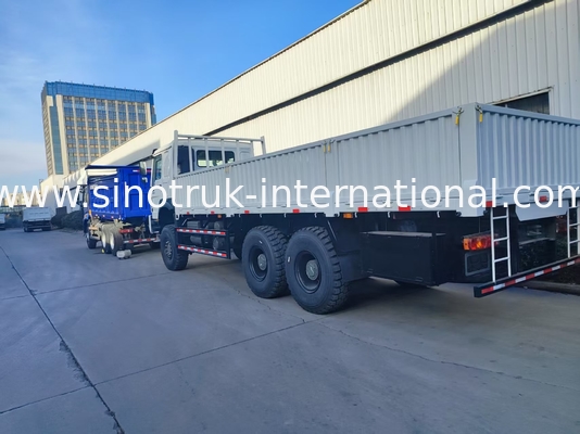 Bebaskan kekuatan dan fleksibilitas semua Menaklukkan Putih HOWO 6x6 400HP Off - Road Cargo Truck