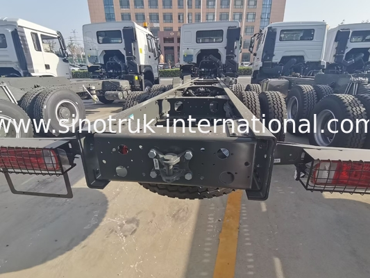 SINOTRUK HOHAN Howo Tipper Dump Truck Chassis Weichai Mesin 6 × 4 LHD ZZ3257V384JB1 Model