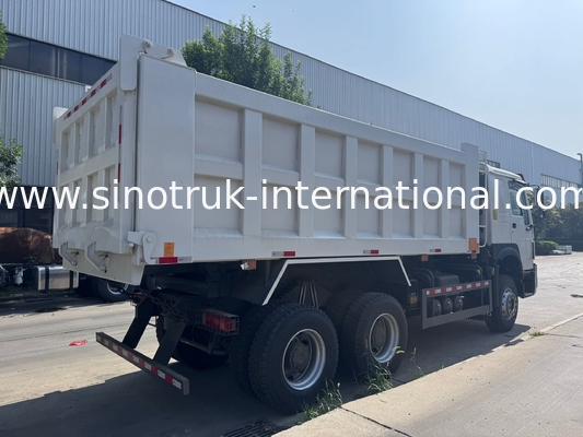 SINOTRUK Mesin 371HP 6 × 4 LHD HOWO Dump Truck Putih 19-20CBM Lifting Tengah