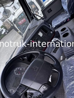 Truk Kargo Sinotruk HOWO 8X4 400hp 12 Roda Kabin Wajah Hantu