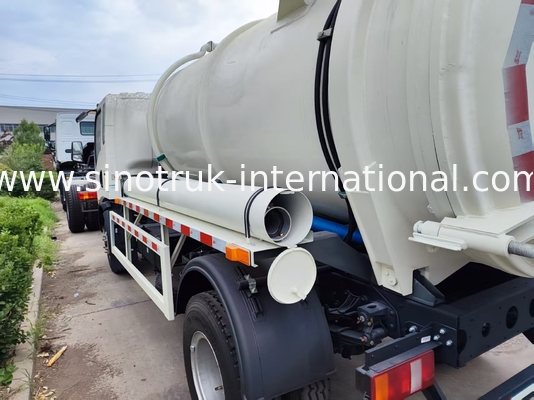Truk Tinja Tugas Ringan 4x2 Kapasitas 6CBM 160HP Ban Baja 8.00R20