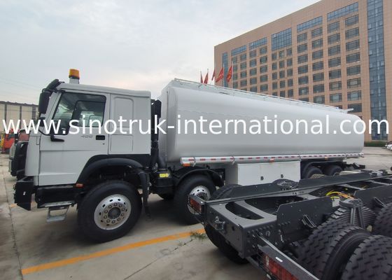 Truk Pengangkut Oli Output Mesin 400Hp Solusi Sempurna untuk Pengiriman Oli yang Aman