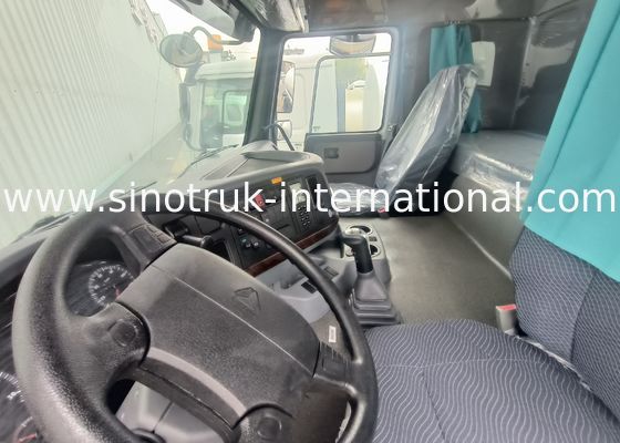 Truk Pengangkut Oli Output Mesin 400Hp Solusi Sempurna untuk Pengiriman Oli yang Aman