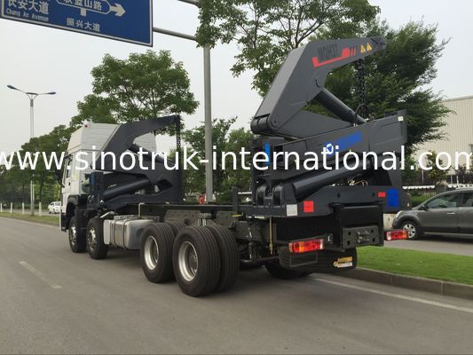 20ft Truck Mounted Crane Side Loader Sidelifter , Container Self Loading Sinotruk