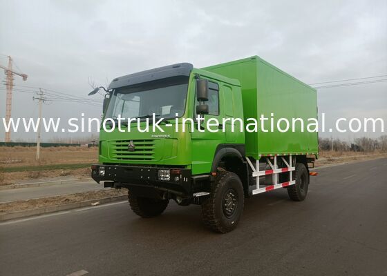 4X4 LHD Cargo Truck dengan Tangki Kargo 5000*2300*2300 mm dan Poros Belakang 16T untuk Transportasi Tugas Berat