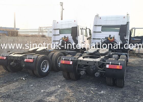 ZZ427V344JB1R Traktor Truk dengan Mesin 371HP, 6x4 Drive Wheel, dan H77L Kabin Dengan A / C untuk Transportasi Tugas Berat