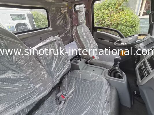 HOWO 140HP Sasis Truk Kargo Penggerak Tangan Kiri dengan Kapasitas Beban 8-12ton