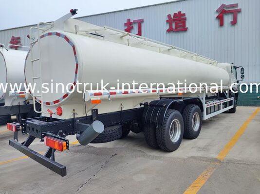 Truk Penyiram Tangki Air HOWO 25 Meter Kubik dengan Mesin Bertenaga 380HP