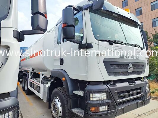 White HOWO TX 6×4 Fuel Transport Truck 336HP 25CBM Tangki bahan bakar, Kinerja transportasi yang stabil