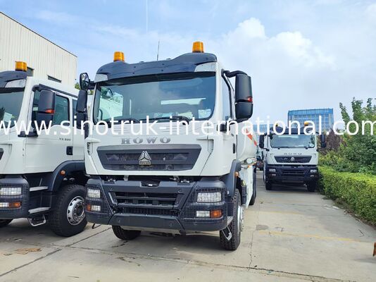White HOWO TX 6×4 Fuel Transport Truck 336HP 25CBM Tangki bahan bakar, Kinerja transportasi yang stabil