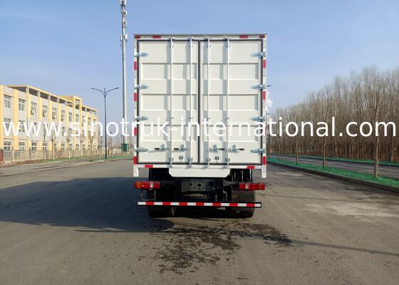 Truk Tugas Berat Penggerak 6x4 Bertenaga Gear Box Sinotruk Menawarkan Penanganan Muatan Unggul dan Keandalan Operasional