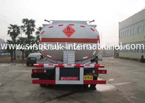 SINOTRUK HOWO 16-20CBM truk tangki bahan bakar 6X4 LHD 290HP Euro2 Tank Tank