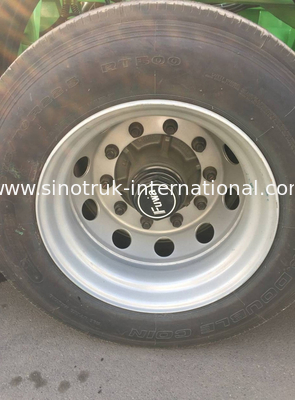 Truk Suspensi Normal Dipasang Derek Dengan Kontainer 3 As 40 Kaki