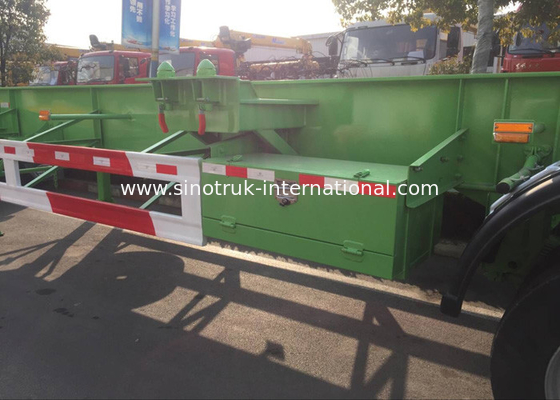Truk Daya Tinggi Dipasang Jib Crane / Mounted Crane Truck 37 Ton Kapasitas Angkat