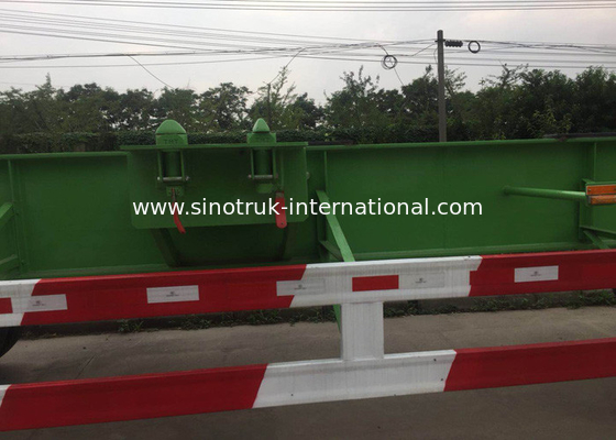 Truk Daya Tinggi Dipasang Jib Crane / Mounted Crane Truck 37 Ton Kapasitas Angkat