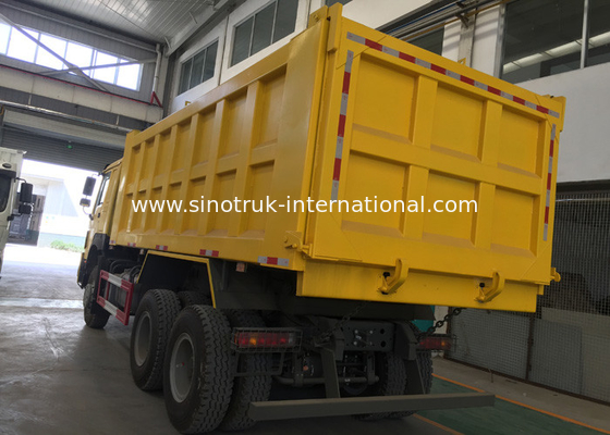 Euro 2 HOWO Tipper 6x4 Truk Dump Sinotruk / Truk Dump Besar 30-40 Ton