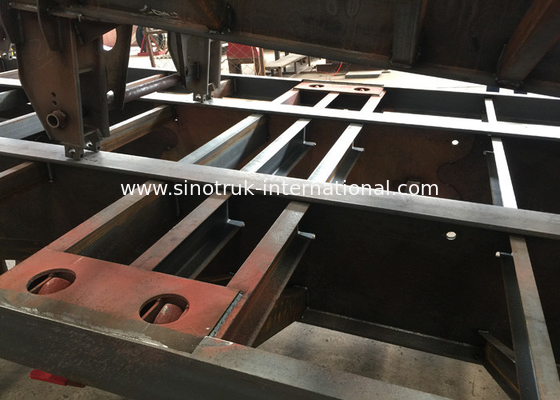 60 Ton SINOTRUK 25-45CBM Trailer Semi Dump Truck Dengan Performa Stabil