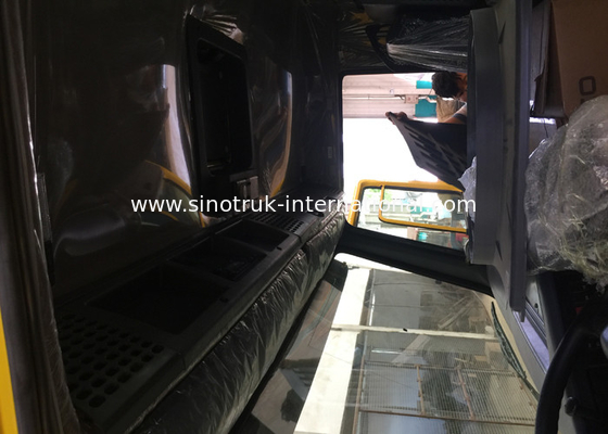 SINOTRUK HOWO Cabin HW76 Suku Cadang Truk dan Trailer Dengan A / C Berth Tunggal