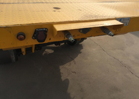 3 Axles Flatbed Cargo Trailer Penuh Membawa 40 Ton Bulk Cargo