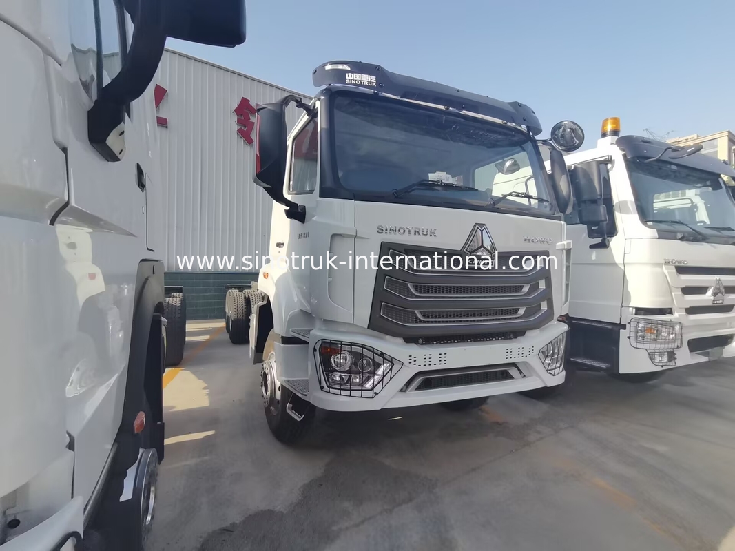 SINOTRUK HOHAN Howo Tipper Dump Truck Chassis Weichai Mesin 6 × 4 LHD ZZ3257V384JB1 Model
