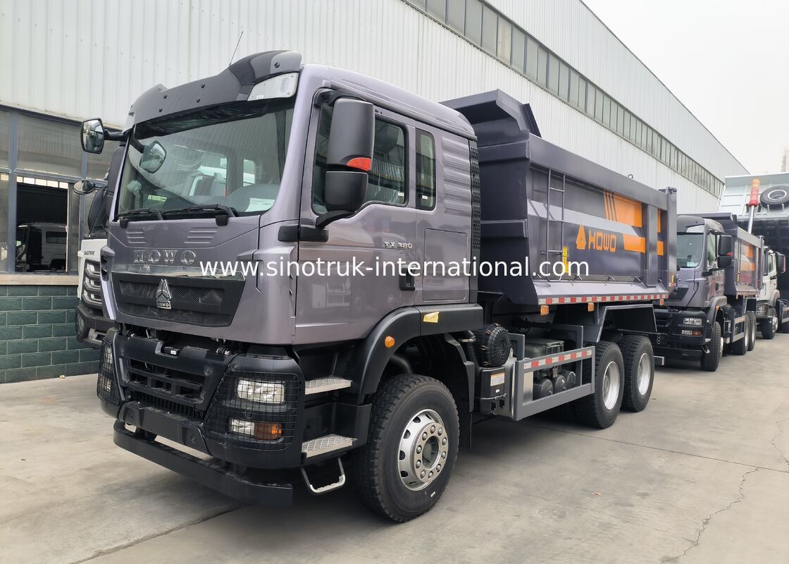 Truk Tipper Dump Heavy Duty SINOTRUK dengan Mesin 380HP, Kapasitas Muat 30-40 Ton dan Tipe Pengangkat Tengah