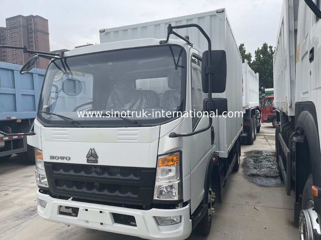SINOTRUK HOWO Truk Kargo Van Keamanan Tinggi 10-15 Ton Cermin Pandang Belakang Sudut Lebar Putih